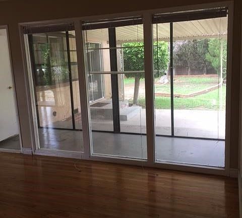 4th image of 10021 Gaviota Ave