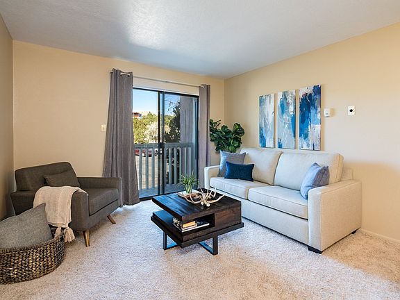 3rd image of 941 Calle Mejia APT 320