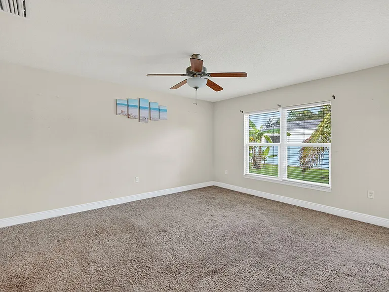 5547 NW Cordrey St — Photo 25