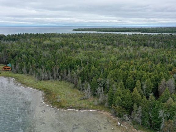 2nd image of E Little Lasalle Rd