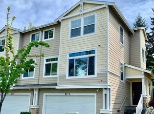 8375 NE 140th St #B, Kirkland, WA 98034