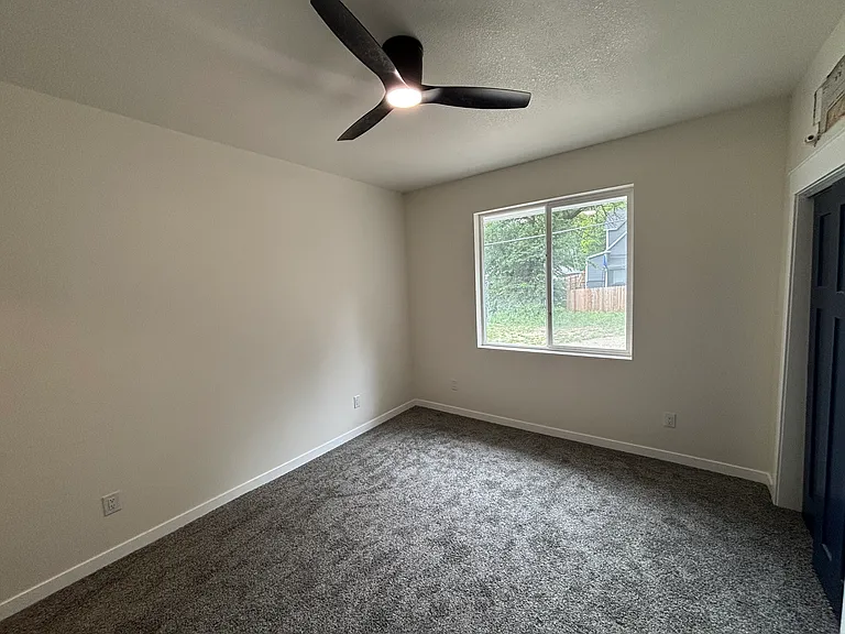2929 Decatur St — Photo 9