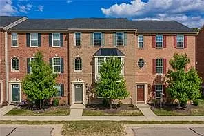 1812 Rutgers Ln — Photo 1