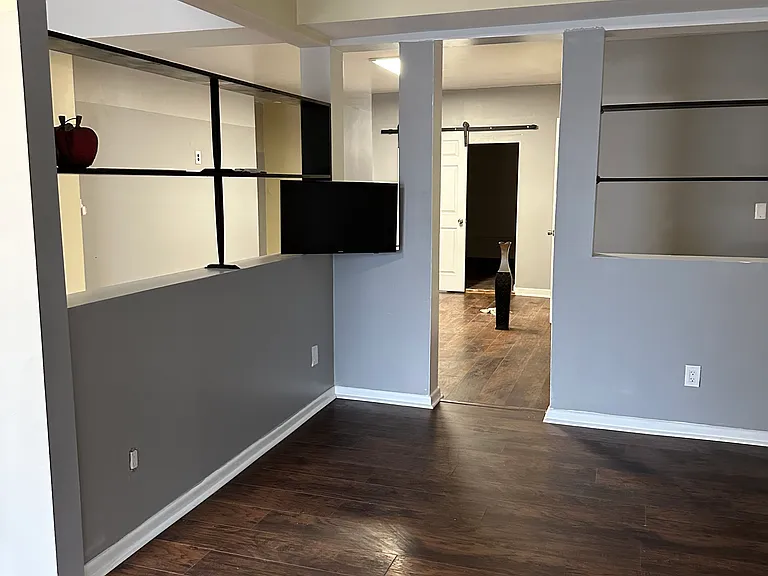 32 N Lehigh Ave #2 — Photo 4