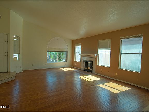 3rd image of 1953 E Rosemonte Dr