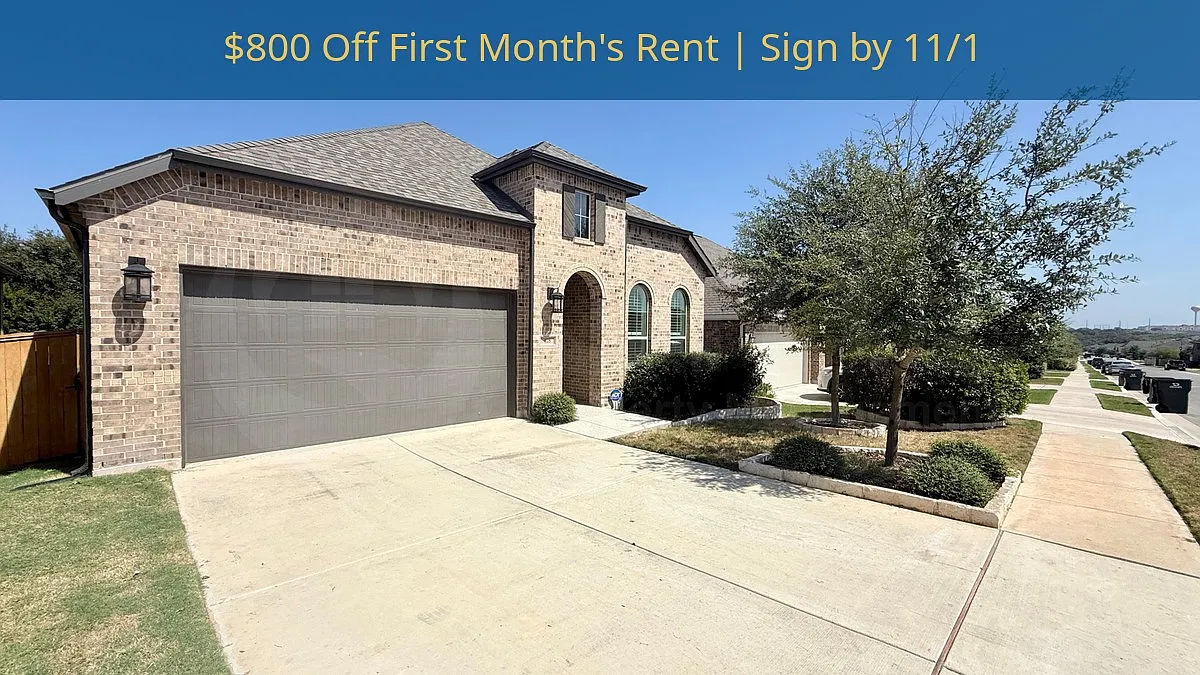 4 bed, 2.5 bath, 2080 sqft, $2,700 — Photo 1