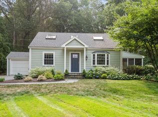 51 Moore Rd, Wayland, MA 01778