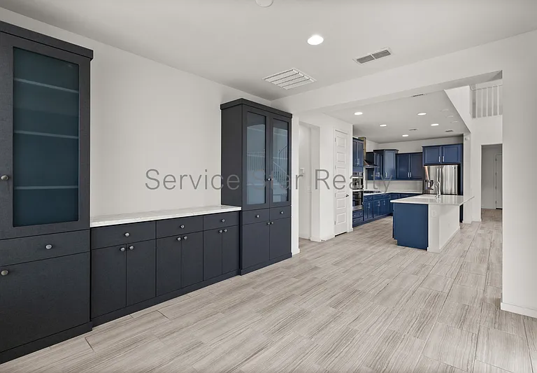 3407 E Louise Dr — Photo 19