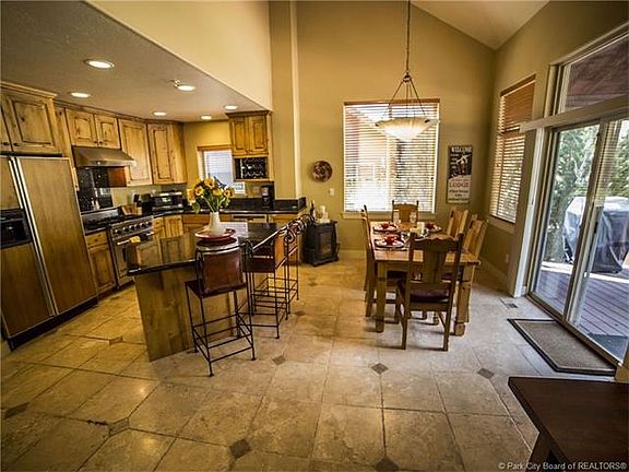 3rd image of 5100 Cove Canyon Dr APT A