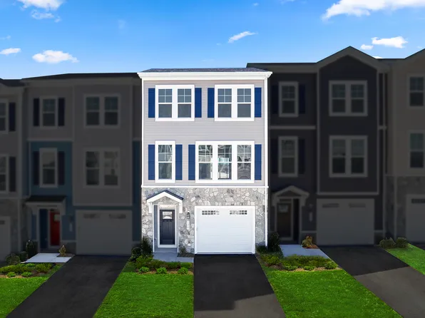 125 Checkerspot Way, Lake Frederick, VA 22630