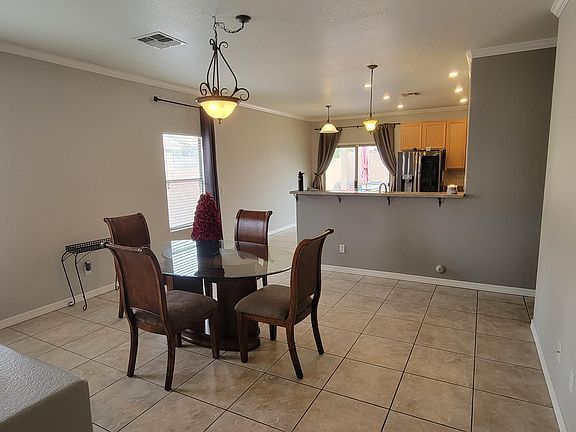 5th image of 1005 E Beth Dr