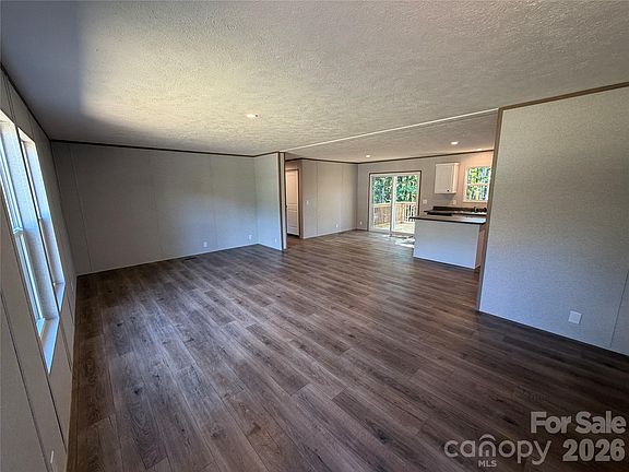 4th image of 1655 Hudlow Rd