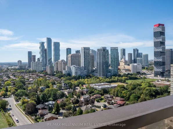 36 Elm Dr W #2607, Mississauga, ON L5B 0N3