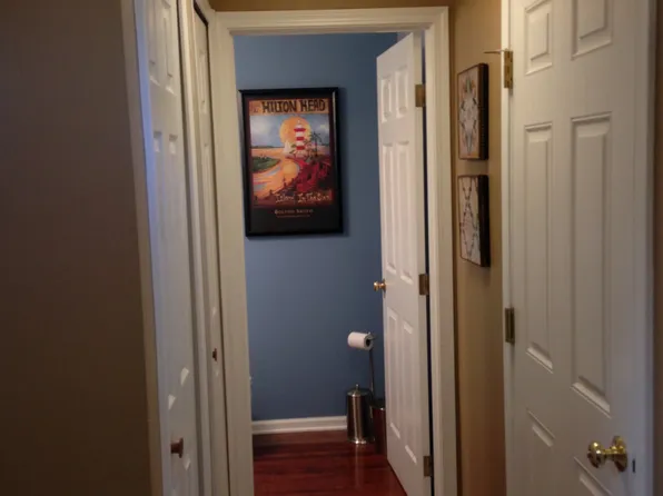 33459 Halle Ct, Avon Lake, OH 44012