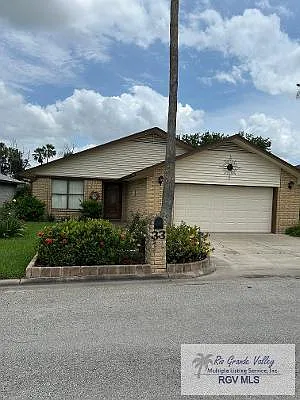 33 Shenandoah River Dr — Photo 1