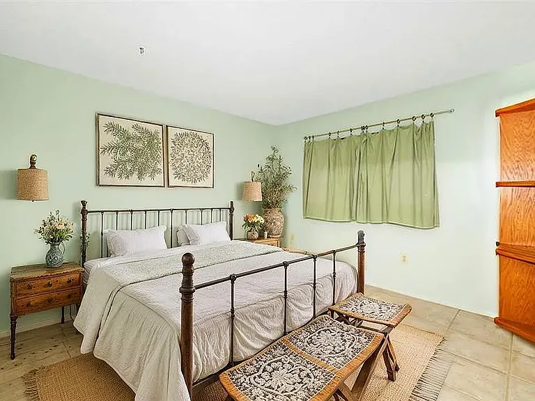 Rita St — Photo 2
