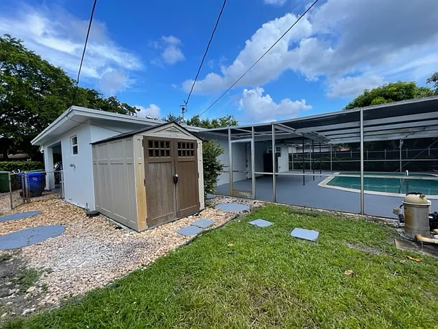 230 SW 65th Way — Photo 19