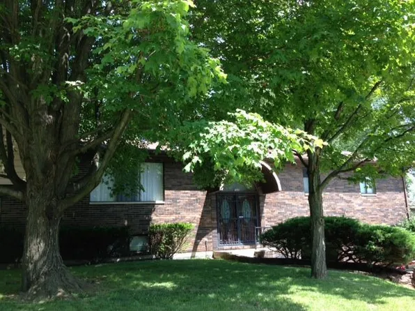 1360 Meadow Bridge Dr, Beavercreek, OH 45432
