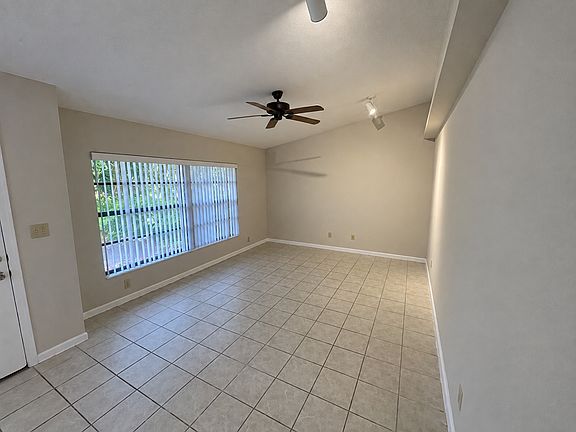 3rd image of 4524 SW 46th Dr