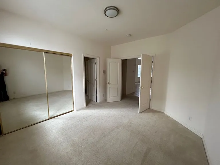 19535 Cortina Ct — Photo 16