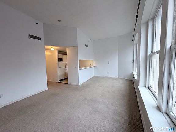 4th image of 83 Washington Street #3C