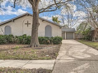 16310 Cavendish Dr, Houston, TX 77059