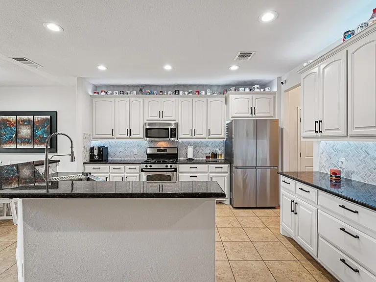 110 Farm House Rd — Photo 10