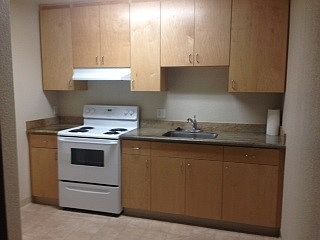 3rd image of 240 Linden St APT 108