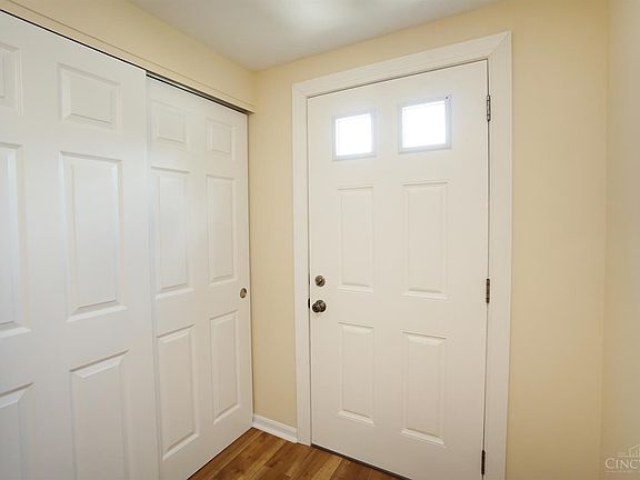 2nd image of 8053 Hetz Dr