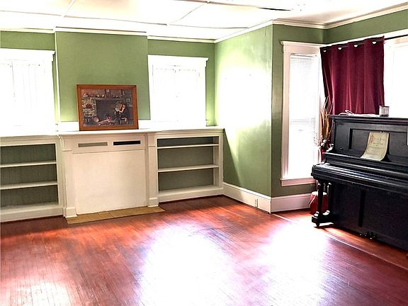 2nd image of 509 Euclid Ave