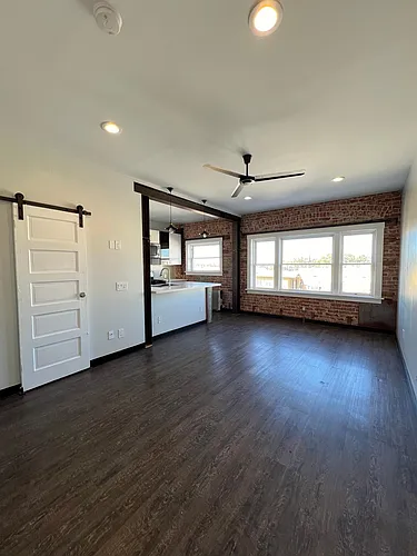 2171 Logan Ave Photo 1