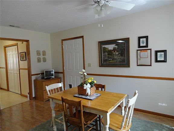 4th image of 903 N Cedar Ct