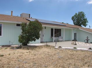 19717 Mesa Dr, Tehachapi, CA 93561
