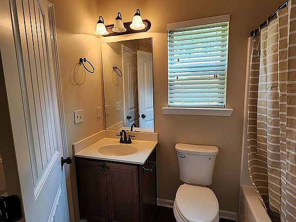 Full bath main floor