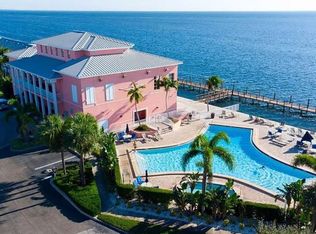 5275 Coquina Key Dr SE APT B, Saint Petersburg, FL 33705