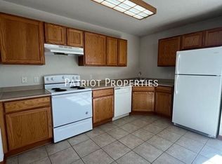 1200 Silver Dr APT 11, Baraboo, WI 53913