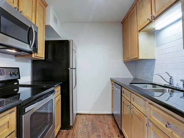 415 Hawthorne St, Houston, TX