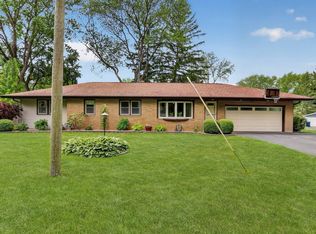 2501 S Vaupell Dr, McHenry, IL 60051