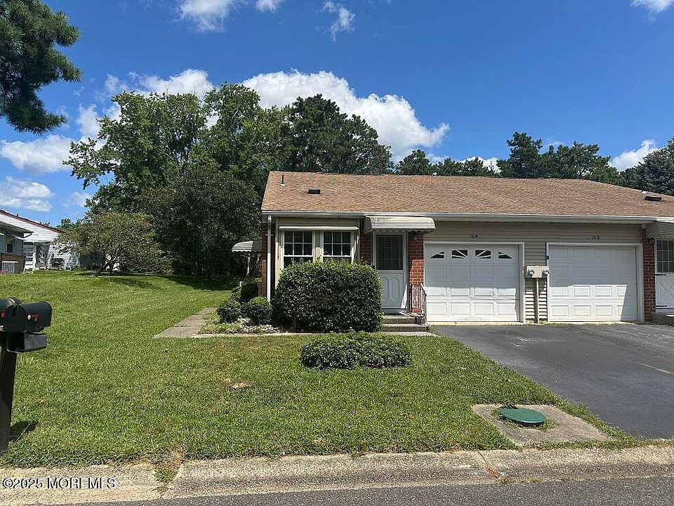 1st image of 10 Easton Dr #55