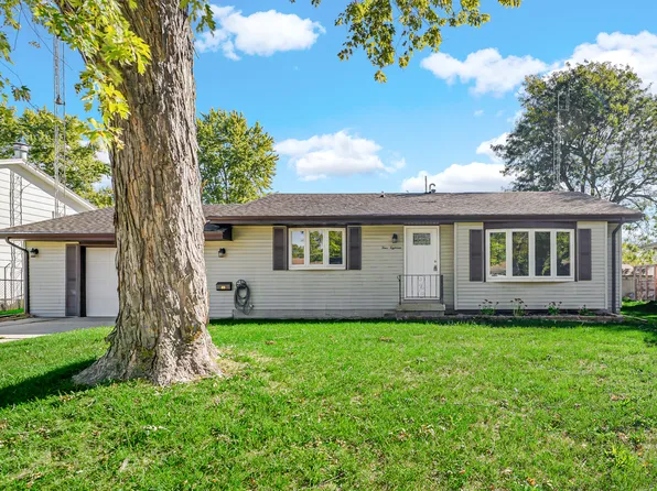 418 N Van Buren Ave, Bradley, IL 60915