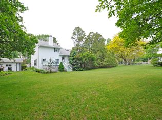 907 Franklin Ave, Winthrop Harbor, IL 60096