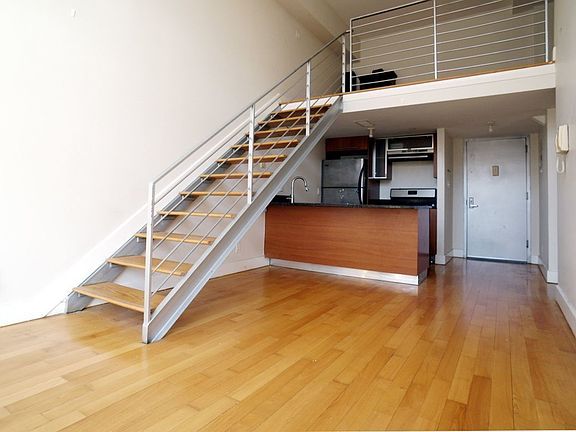 4th image of 164 Scholes St #3L