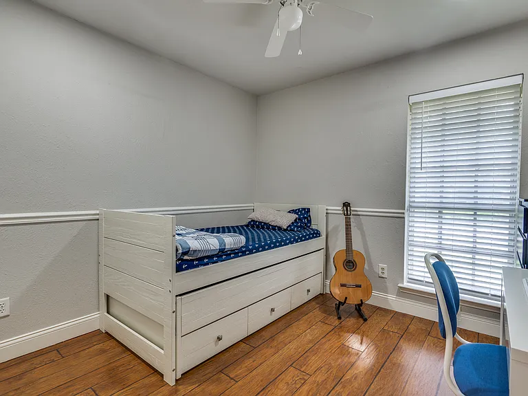 106 Creekside Ln — Photo 7
