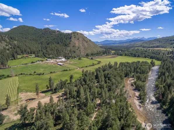 579 Eastside Chewuch Road, Winthrop, WA 98862