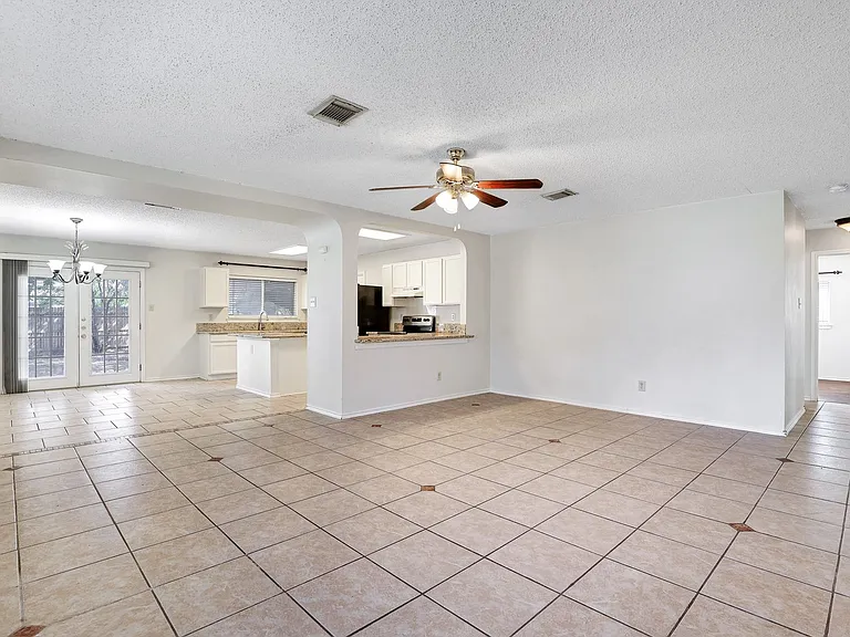 9535 Andrew Point — Photo 4