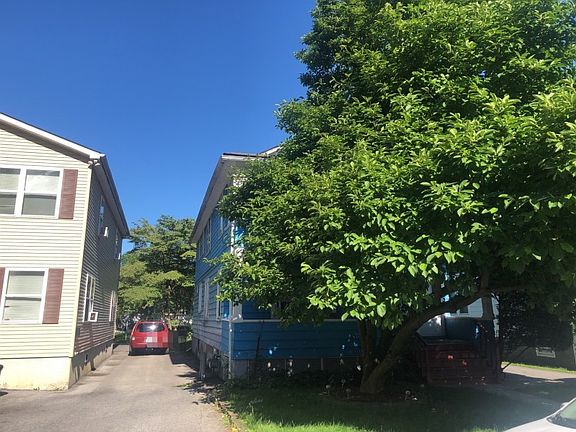 3rd image of 26 Valley Ave