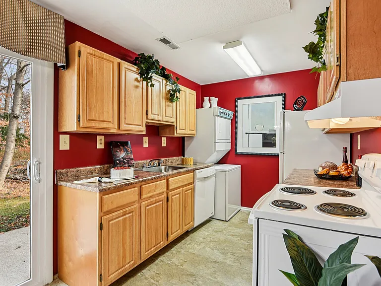 Howard Hills Rental Townhomes and Duplexes — Photo 101