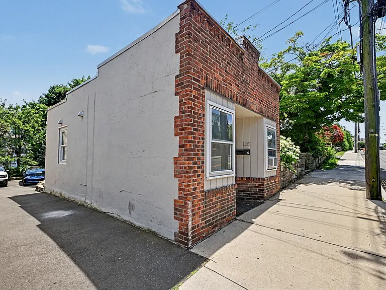 115 Hamilton Ave #C — Photo 12