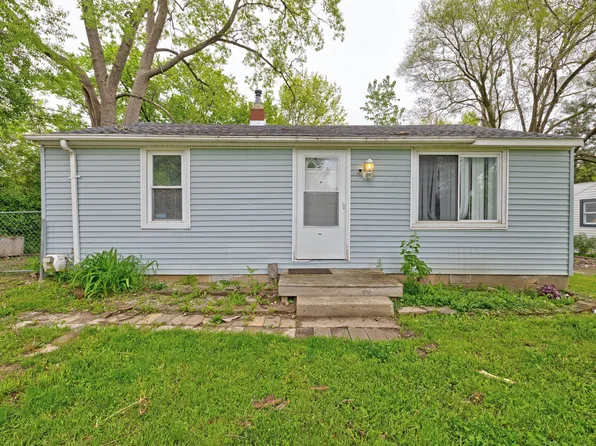 3129 Shaw St, Burton, MI 48529