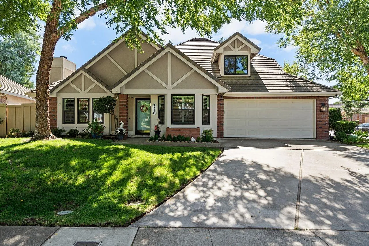7710 Dutra Bend Dr photo 1